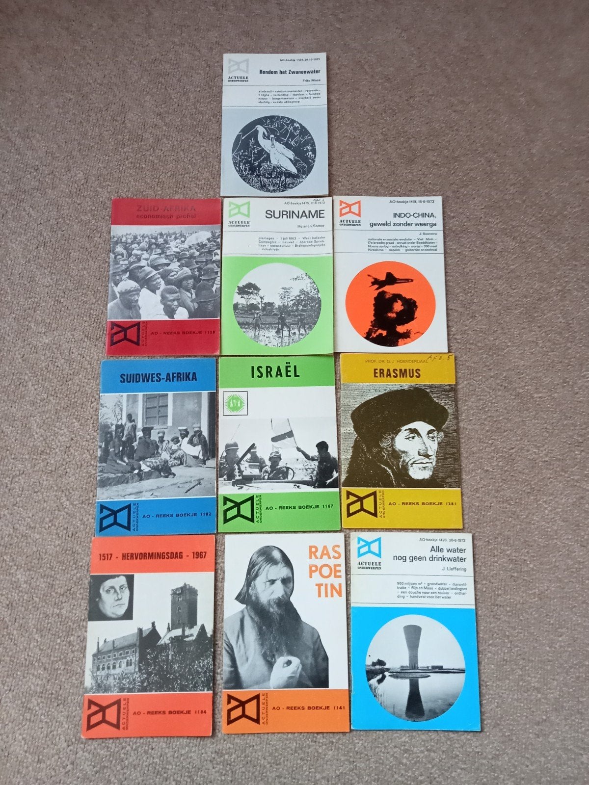 AO-reeks boekjes: Erasmus, Raspoetin, Suriname, Israël, e.a., Ophalen of Verzenden, 20e eeuw of later, Gelezen, Diverse auteurs