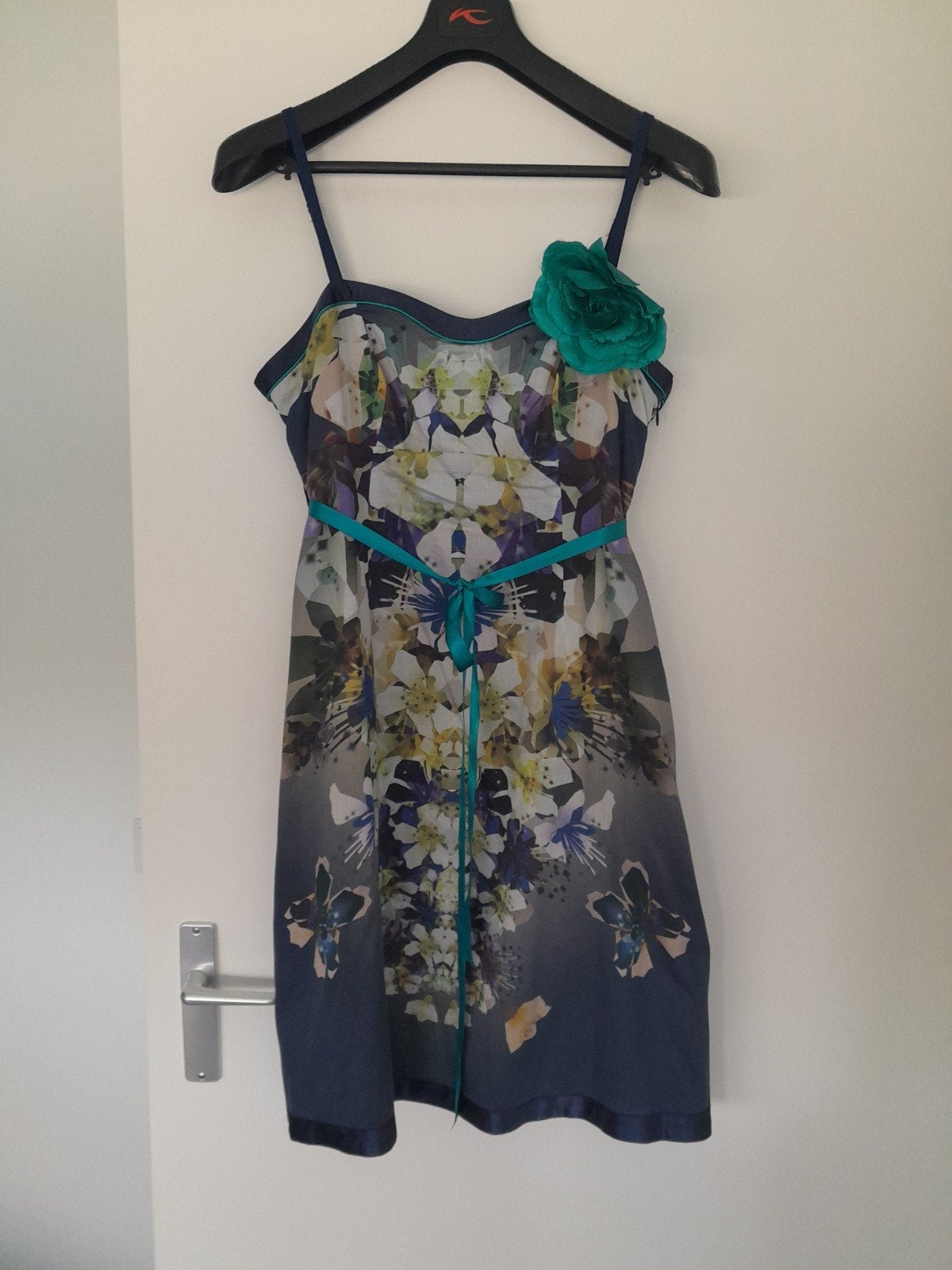 Steps jurk. Donkerblauw met print. Maat 42., Blauw, Maat 42/44 (L), Ophalen of Verzenden, Zo goed als nieuw