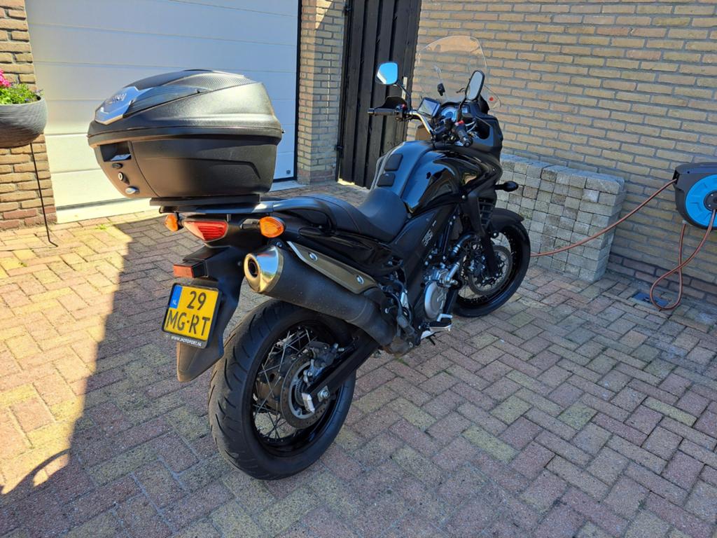 Suzuki V-strom 650, Toermotor