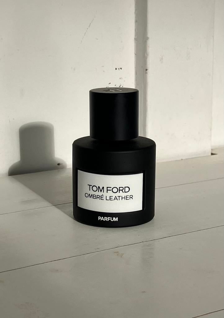 Tom Ford Ombré Leather Parfum - 50 ml, Sieraden, Tassen en Uiterlijk, Uiterlijk | Parfum, Ophalen of Verzenden, Zo goed als nieuw