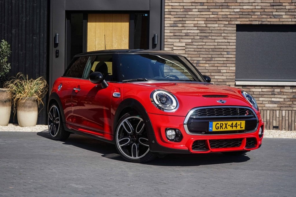 MINI Cooper S JCW John Cooper Works 192PK DCT-Automaat 37DKM, Auto's, Automaat, Gebruikt, Euro 6, Met garantie (alle)