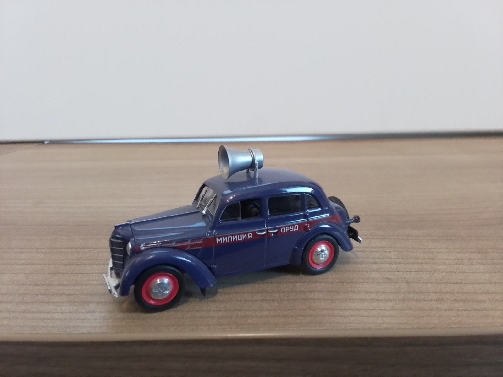 Moskvitch 400 Politie Modelauto - Vintage USSR Militsiya, Ophalen of Verzenden