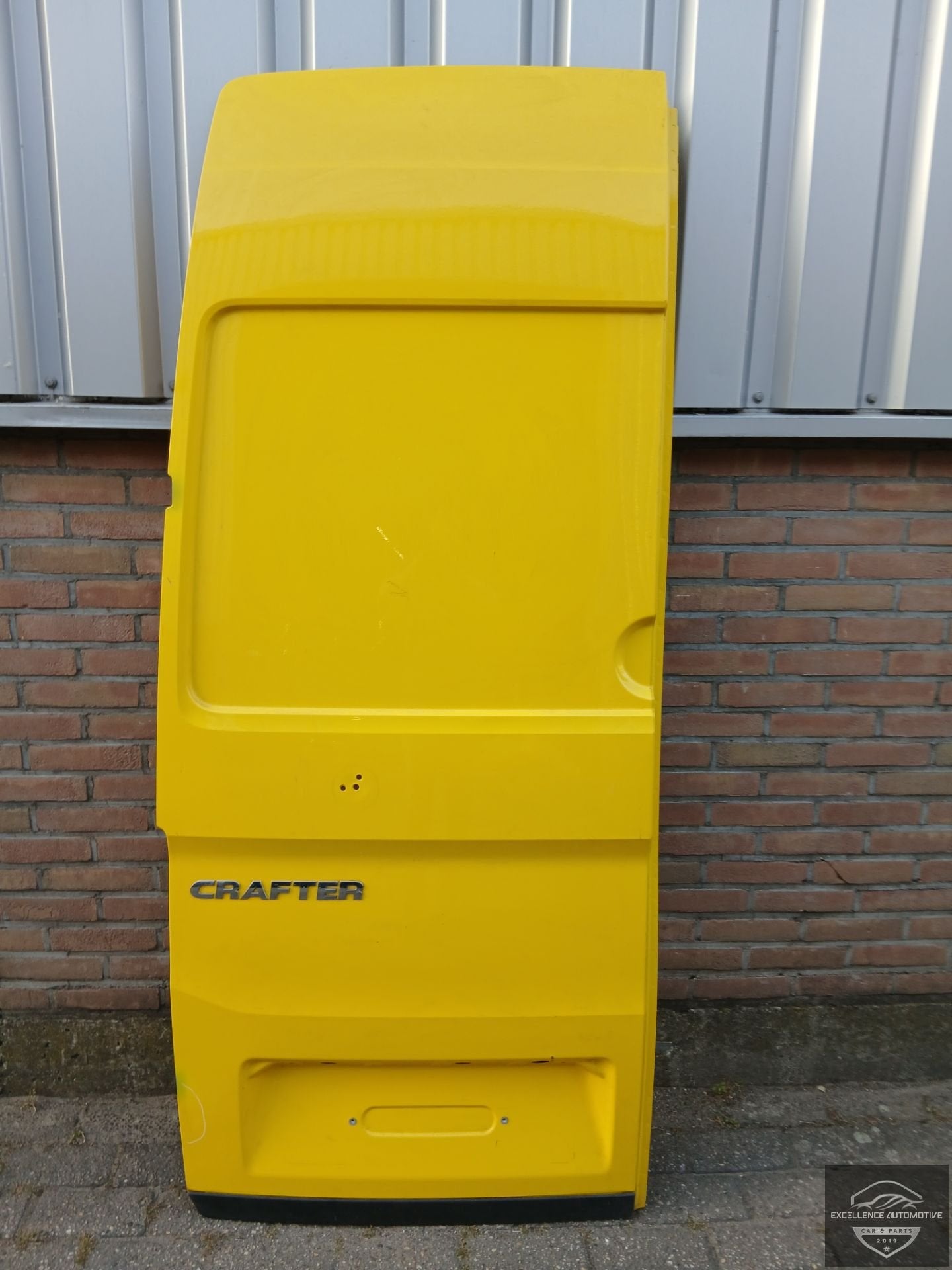 VW Crafter 7C 2019+ H2 Achterdeur Deur Links Origineel 7C382, Auto-onderdelen, Gebruikt, Volkswagen AG, Links, Berliner Ring 2
38440  Wolfsburg, DE