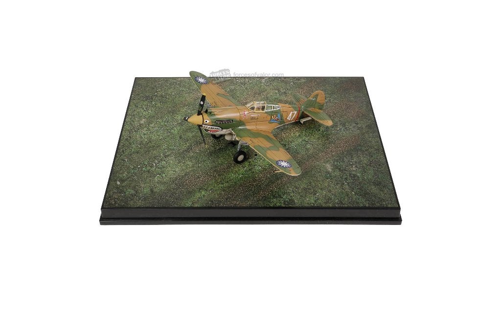 Curtiss P-40B Warhawk AVG Flying Tigers 1942 Forces of Valor, Glow2B Germany GmbH Erlenbacher Str. 3 shop@glow2b.de, Glow2B Germany GmbH Erlenbacher Str. 3 shop@glow2b.de