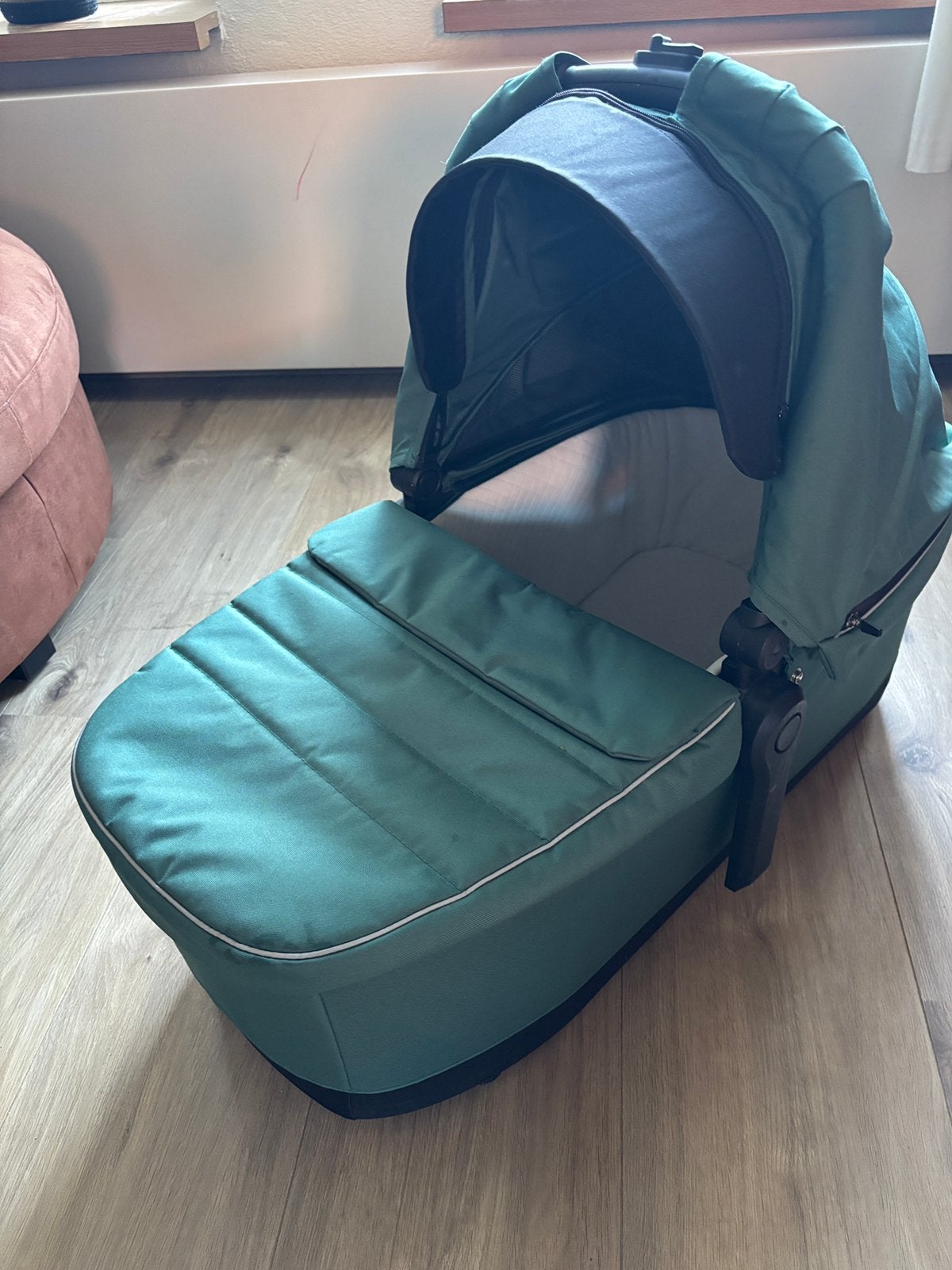 Groen Thule Sleek Bassinet, Ophalen, Zo goed als nieuw, Overige merken