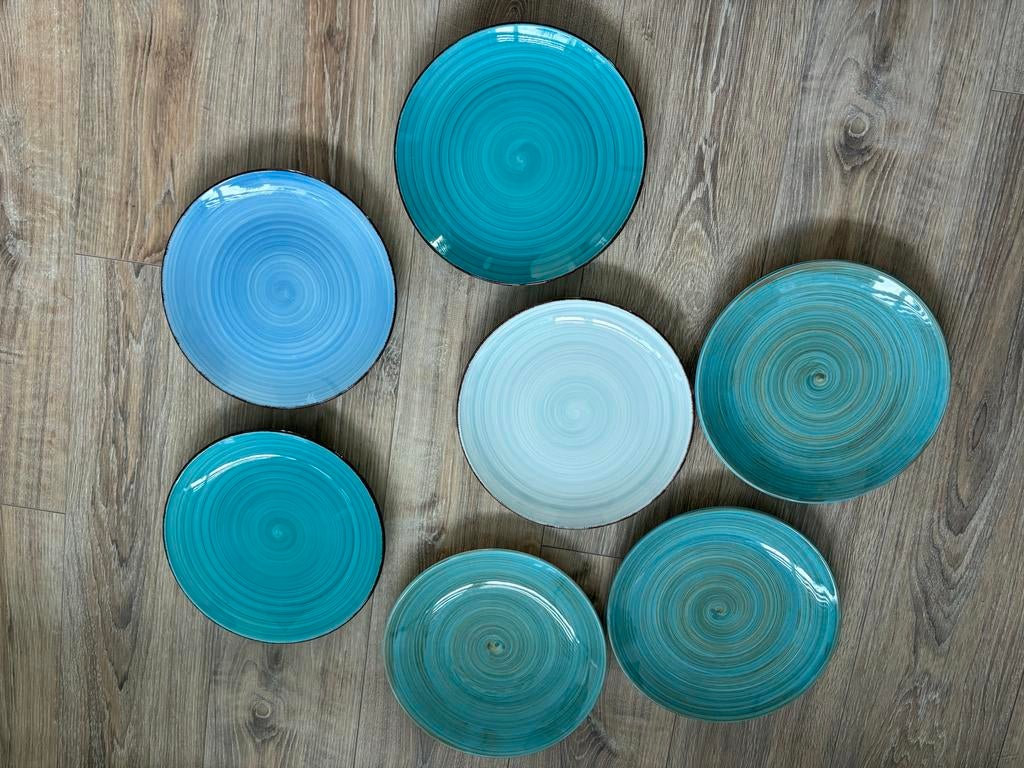 Set van 7 diner keramische borden in blauw/groen tinten, Huis en Inrichting, Woonaccessoires | Onderzetters, Ophalen of Verzenden