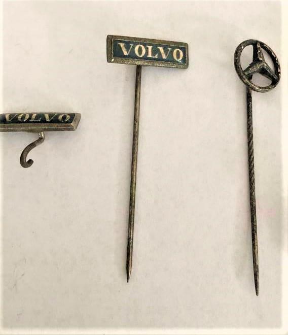 Mercedes Benz automotive vintage pin, Ophalen of Verzenden, Gebruikt, Merk, Speldje of Pin