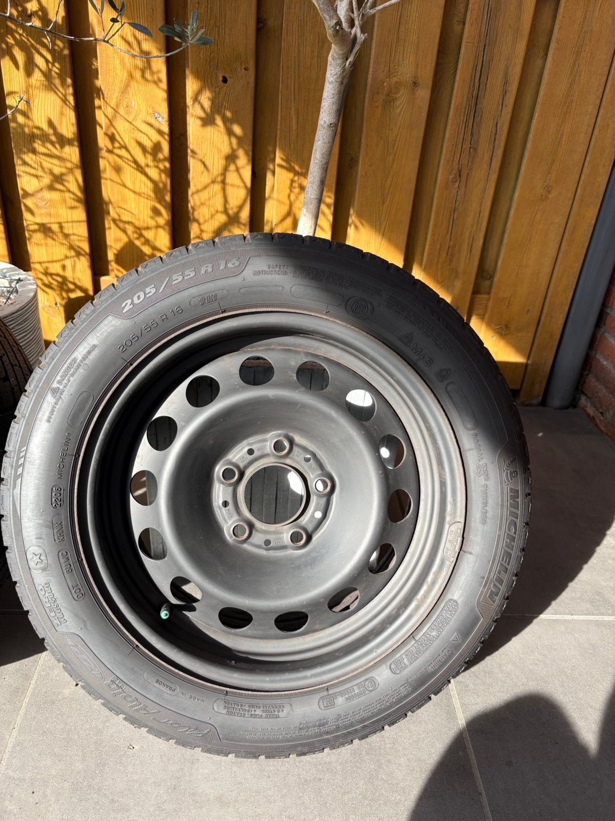 Michelin 4 x winterbanden, Auto-onderdelen, Ophalen, Gebruikt, 16 inch, Banden en Velgen