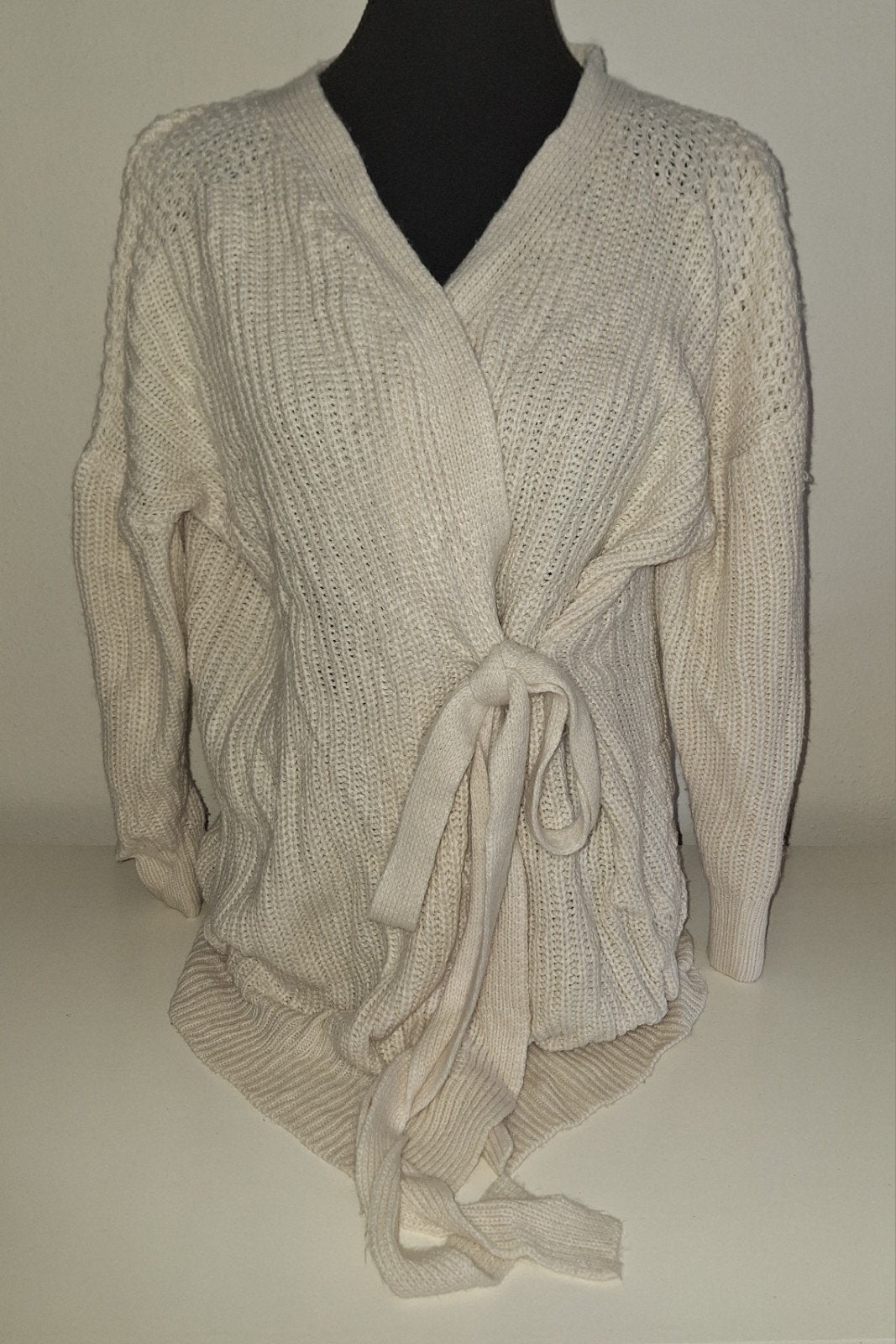 Ecru vest merk Moocci maat L met striksluiting, Beige, Maat 42/44 (L), Ophalen of Verzenden, Zo goed als nieuw