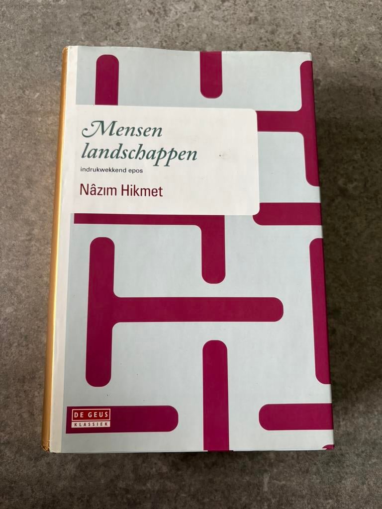 Nazim Hikmet - Mensenlandschappen, Ophalen of Verzenden, Zo goed als nieuw, Nazim Hikmet