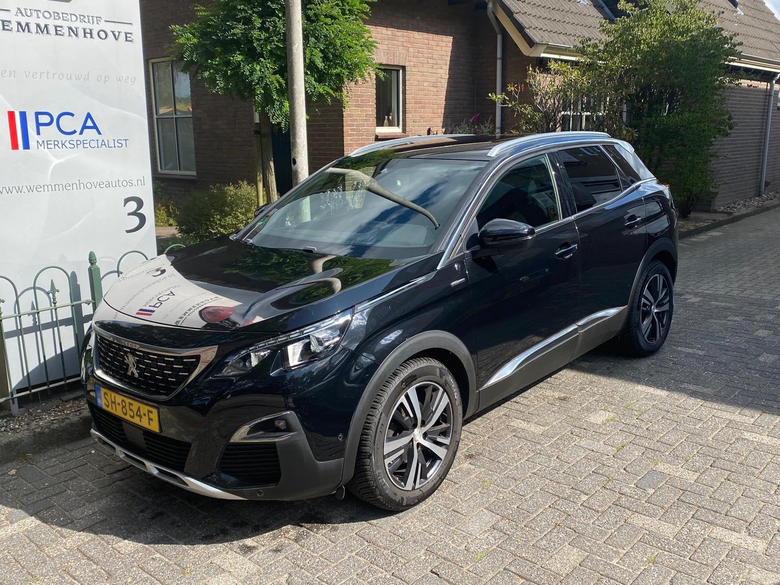 Peugeot 3008 1.6 e-THP GT Line (bj 2018, automaat), 12 maanden, 4 cilinders, Leder en Stof, Zwart