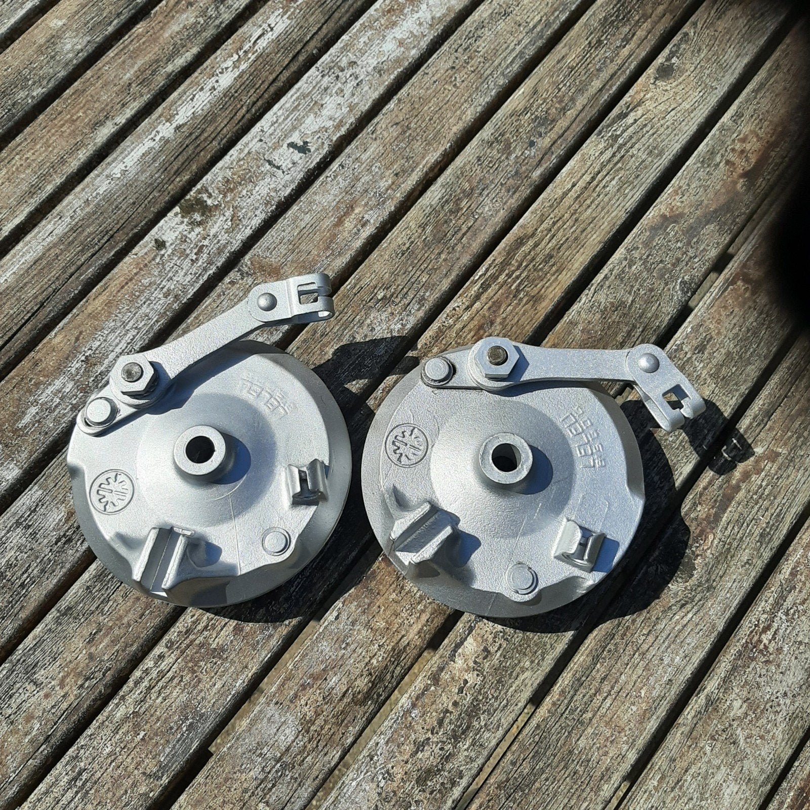 Set in nieuwstaat120mm leleu voor+achterremdeksel, Ophalen of Verzenden, Overige typen