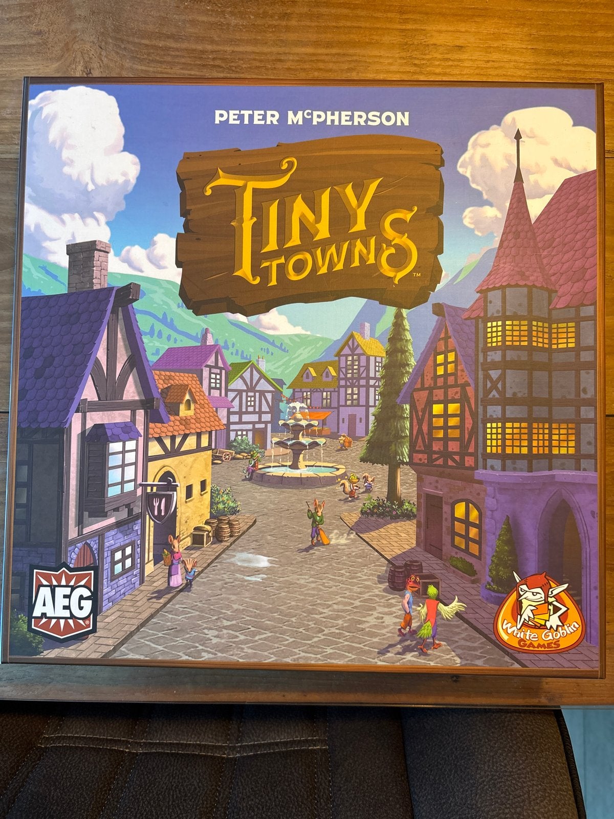 Tiny Towns Bordspel - Strategisch Stedenbouwen, Een of twee spelers, Ophalen of Verzenden, Zo goed als nieuw