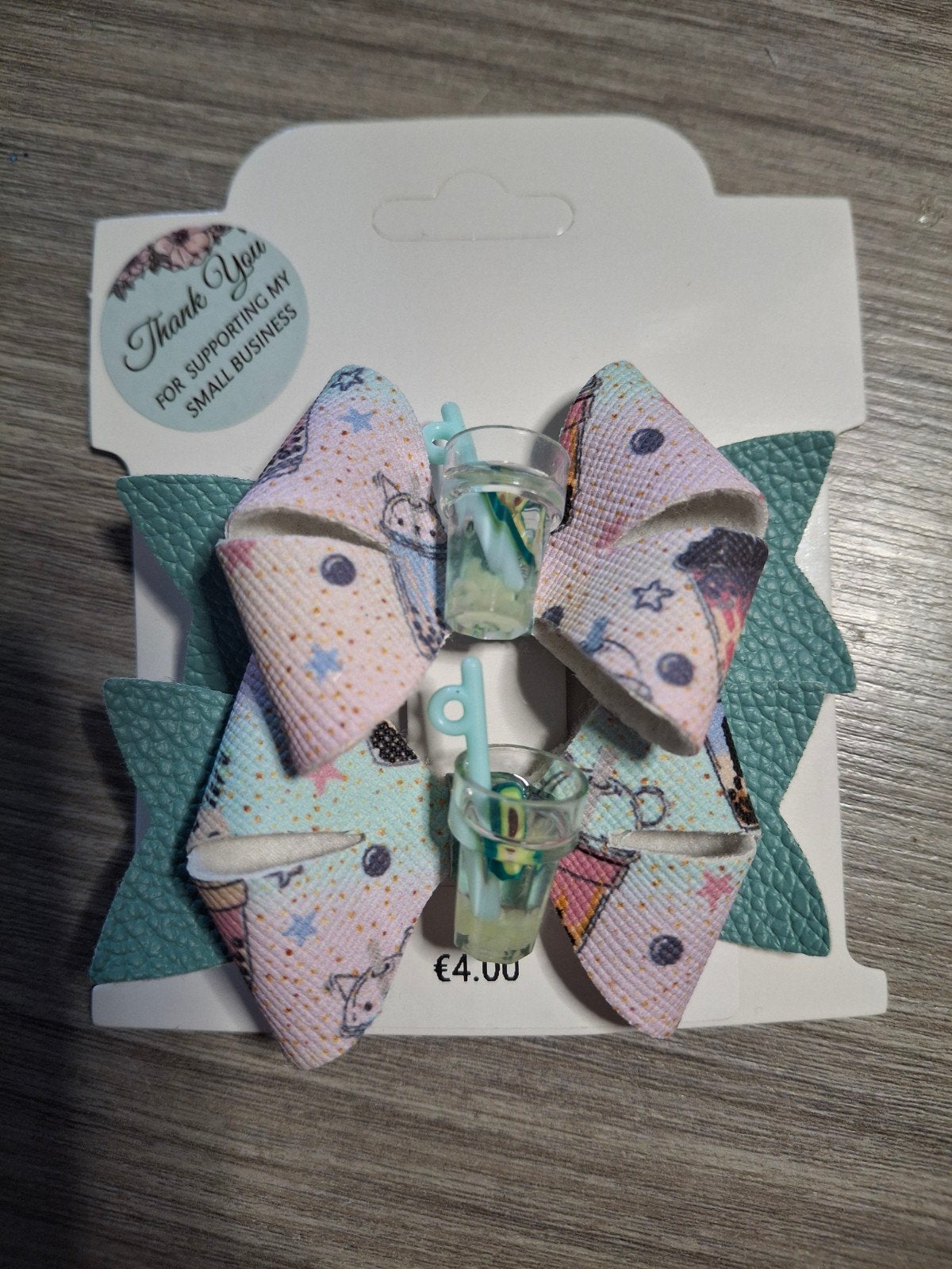 Leuke haarstrik met bubble tea decoratie, Ophalen of Verzenden, Nieuw, Haarspeld, Handgemaakt