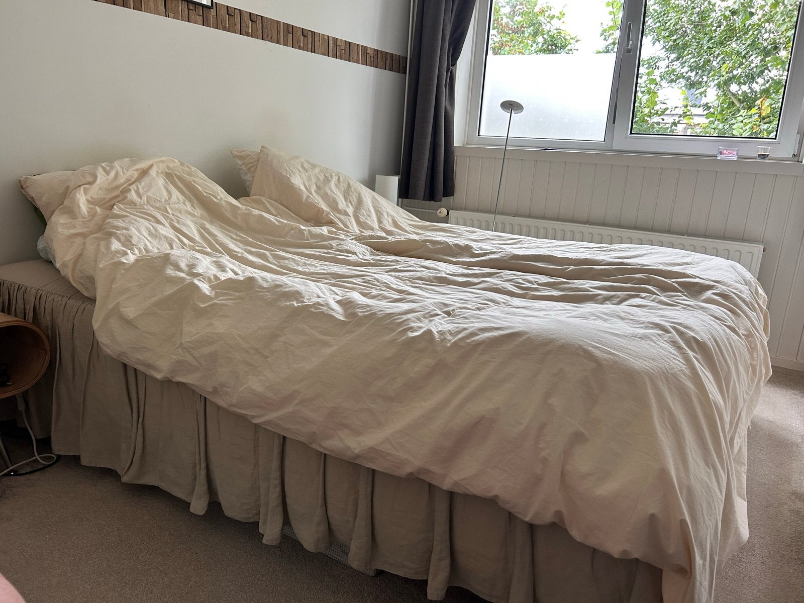 Gratis ijzersterk houten en ijzer   IKEA Boxspring  Sultan, Ophalen, Gebruikt, Beige, Tweepersoons