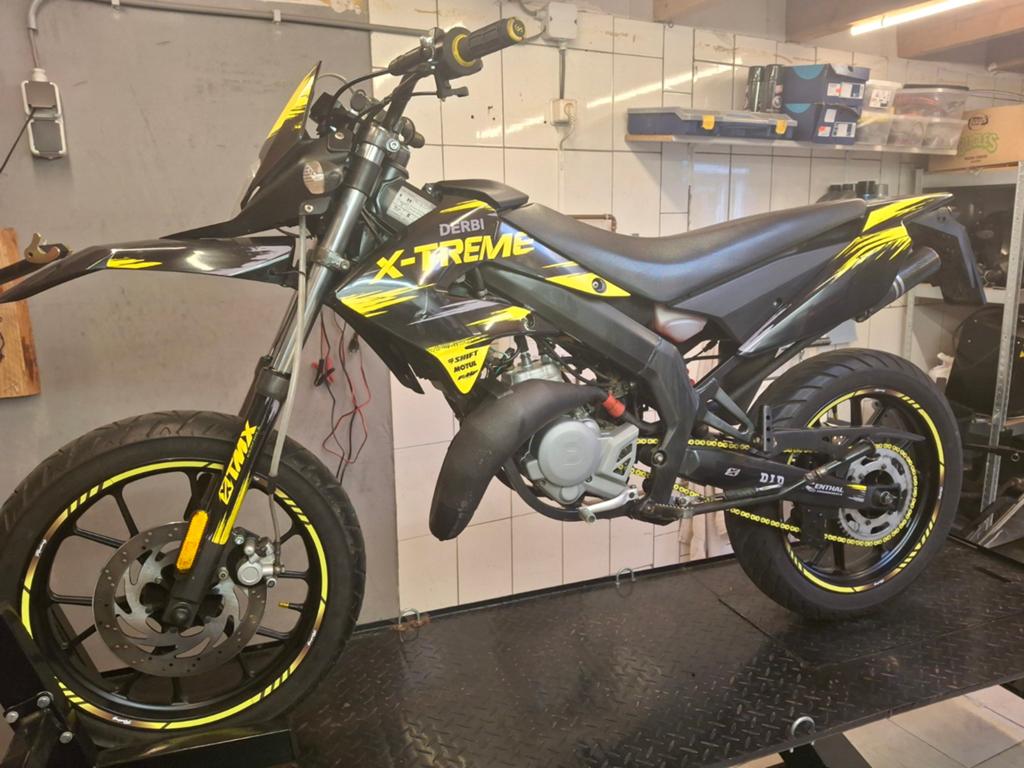 Derbi senda extreme 2016, Fietsen en Brommers, Brommers | Derbi, Ophalen of Verzenden, Gebruikt
