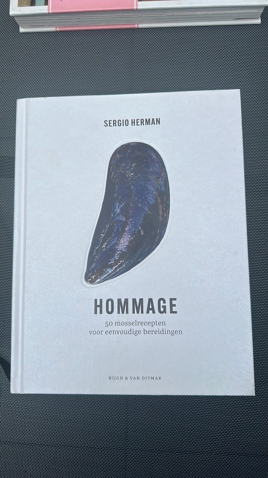 Sergio Herman - Hommage, Boeken, Kookboeken, Zo goed als nieuw, Italië, Ophalen of Verzenden