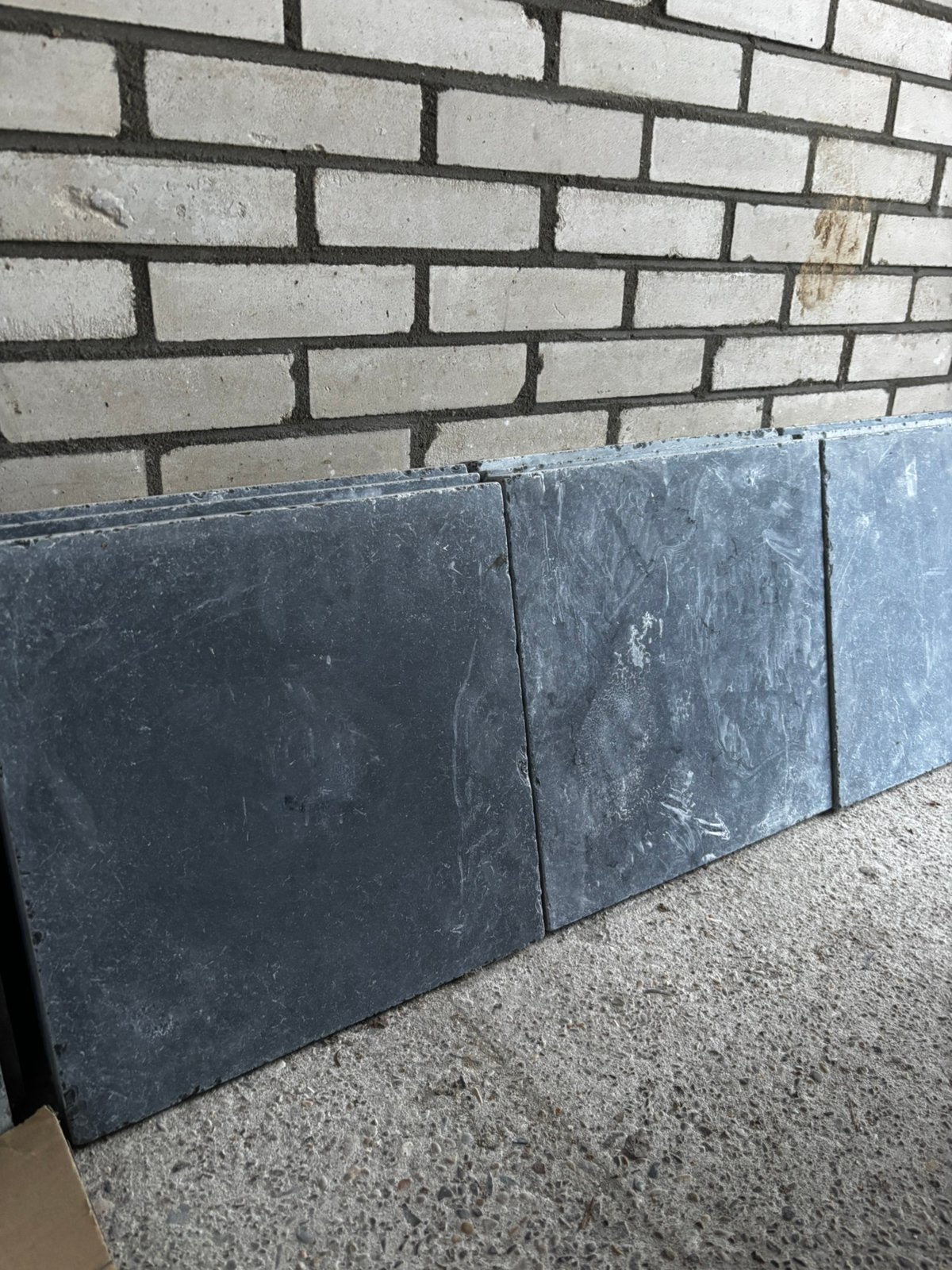 Hardstenen tegels, Doe-het-zelf en Verbouw, Ophalen, Hardsteen, 60 cm of meer, Zo goed als nieuw