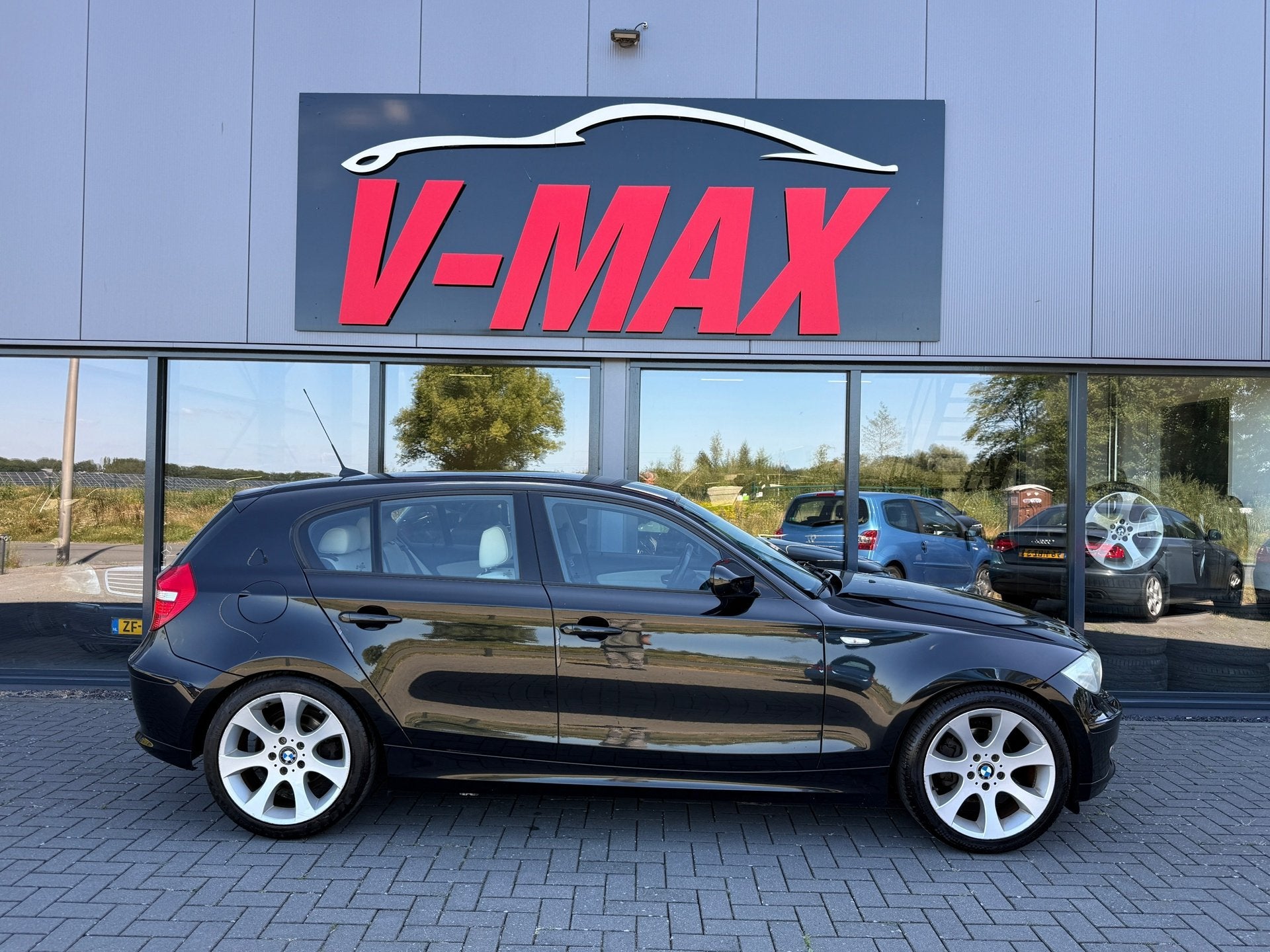 BMW 116I LCI Xenon Leder Sportinterieur Navi Cruise Climate, Auto's, BMW, 1-Serie, Achterwielaandrijving, Beige, 4 cilinders