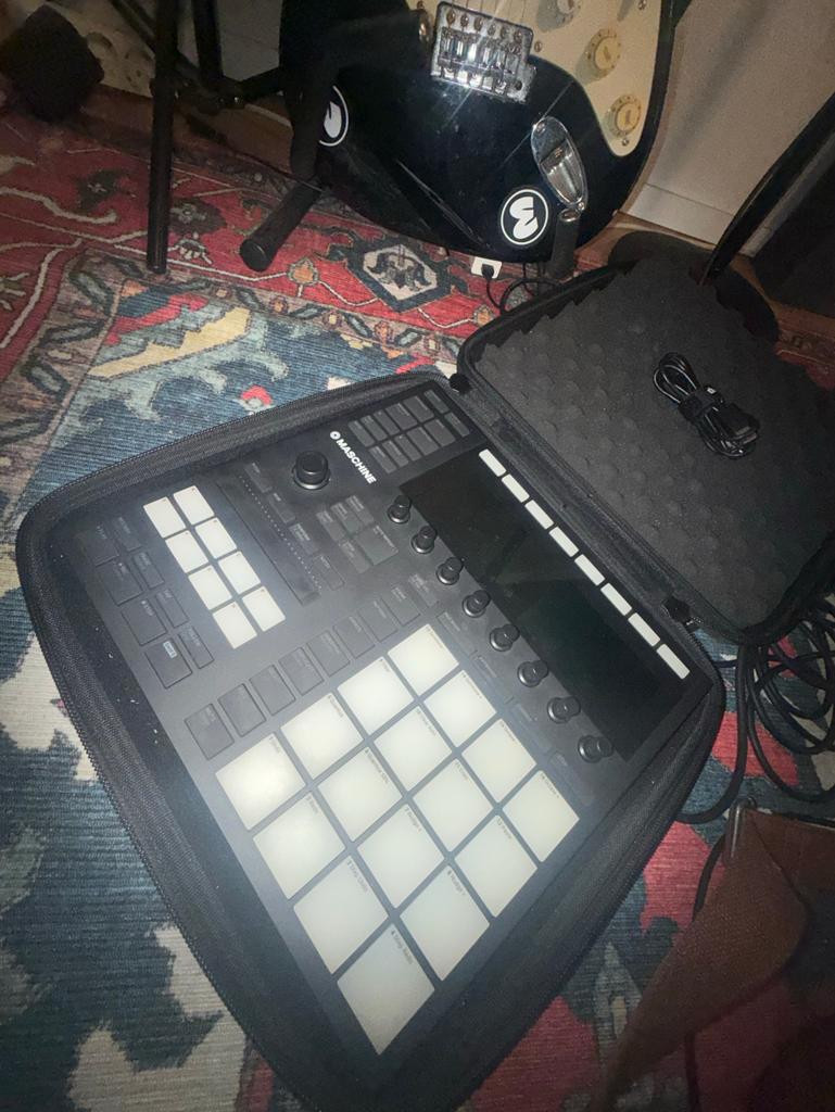 Native Instruments Maschine MK3, Overige merken, Gebruikt, Met koffer of flightcase, Overige aantallen