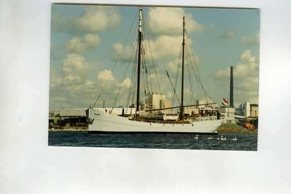 scheepvaart-foto-zwerver, Ophalen of Verzenden, Zo goed als nieuw, Motorboot, Boek of Tijdschrift