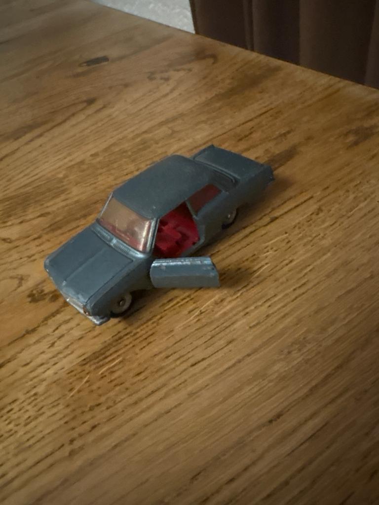 Dinky Toys Opel Rekord - Made in France Meccano, Ophalen of Verzenden, Gebruikt