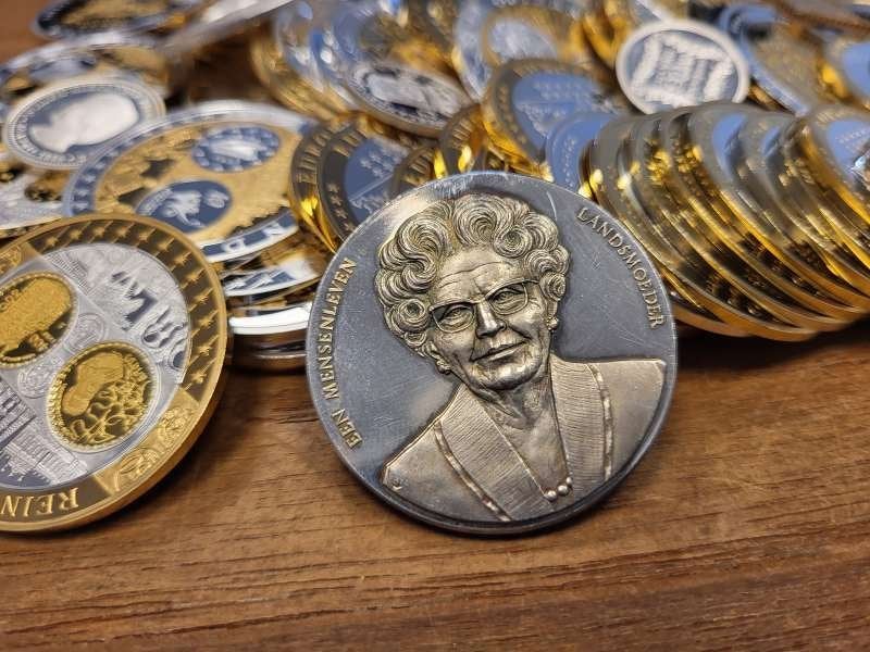 1 kilo puur zilveren penningen, Ophalen of Verzenden, Zilver