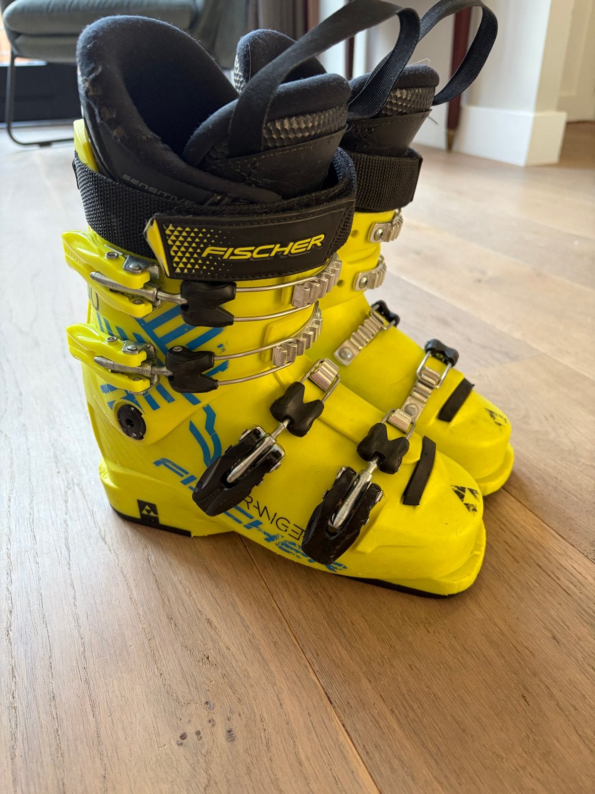Fischer Ranger 60 kinder skischoenen - Geel, Sport en Fitness, Ophalen, Schoenen, Skiën, Fischer