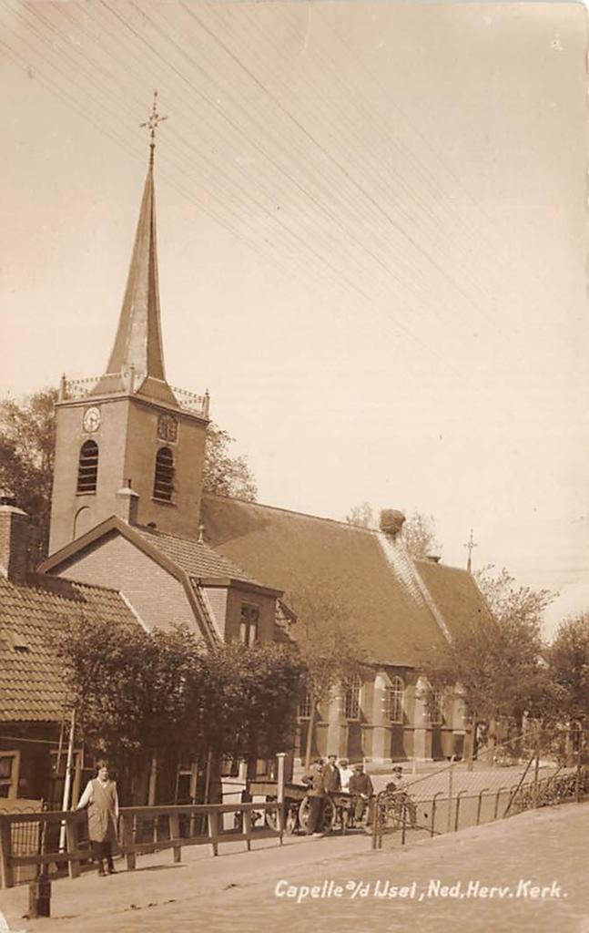 Capelle a/d IJsel  Dorpskerk Fotokaart  Kerklaan, Verzamelen, Ansichtkaarten | Nederland, Ophalen of Verzenden, 1920 tot 1940
