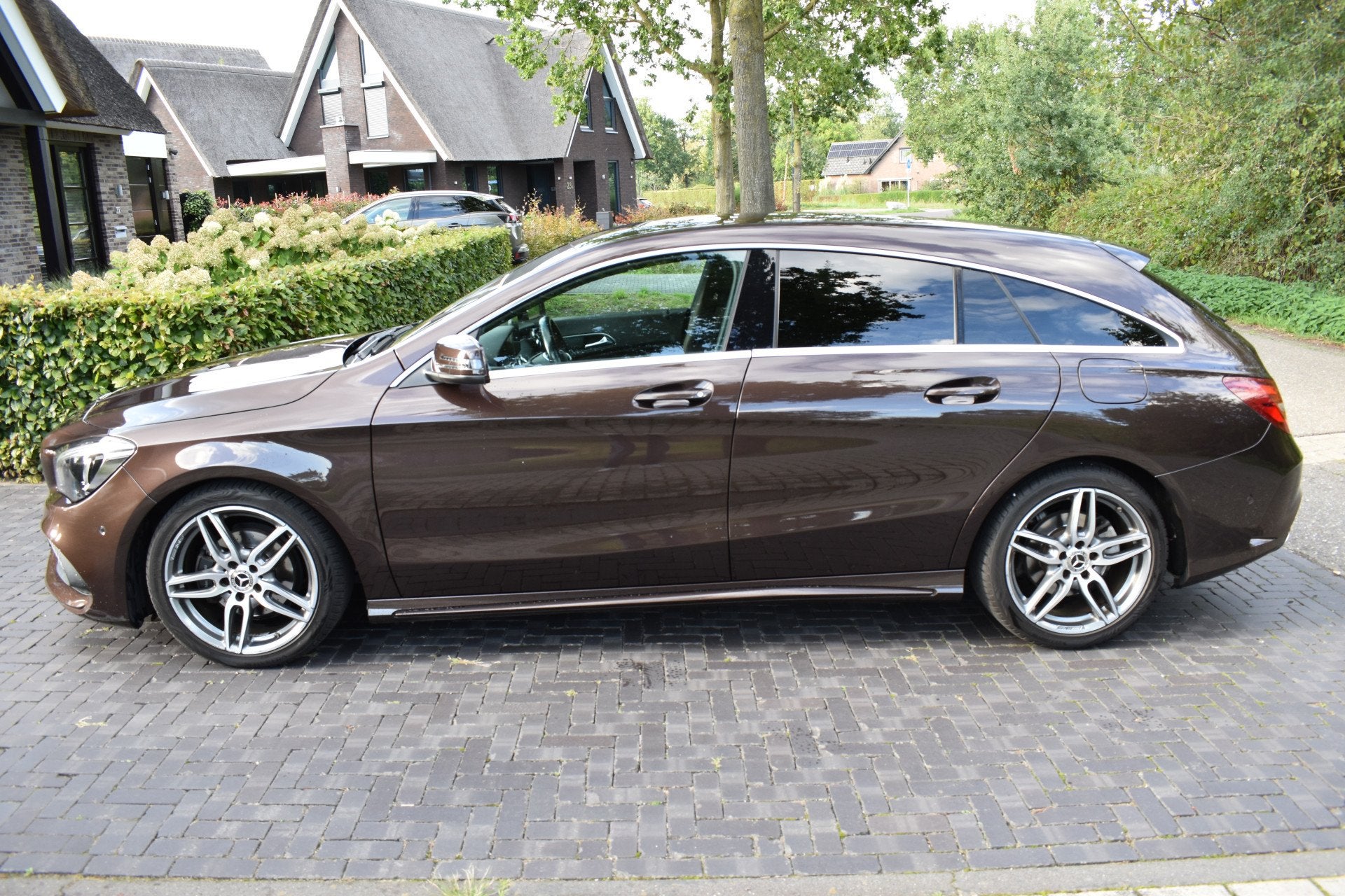 Mercedes-Benz CLA-Klasse Shooting Brake 180 Business Solutio, 730 kg, Gebruikt, Euro 6, 4 cilinders