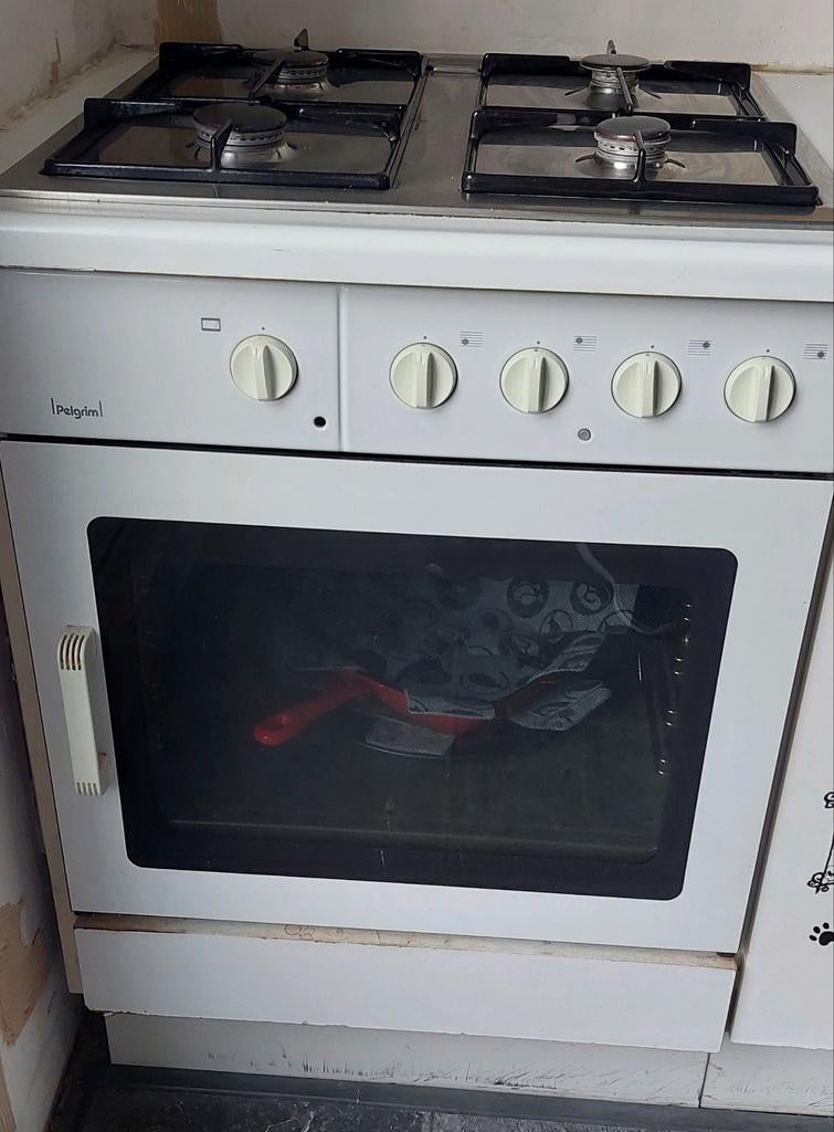 Gasfornuis met oven, Witgoed en Apparatuur, Fornuizen, Ophalen, Gebruikt, 4 kookzones, Gas