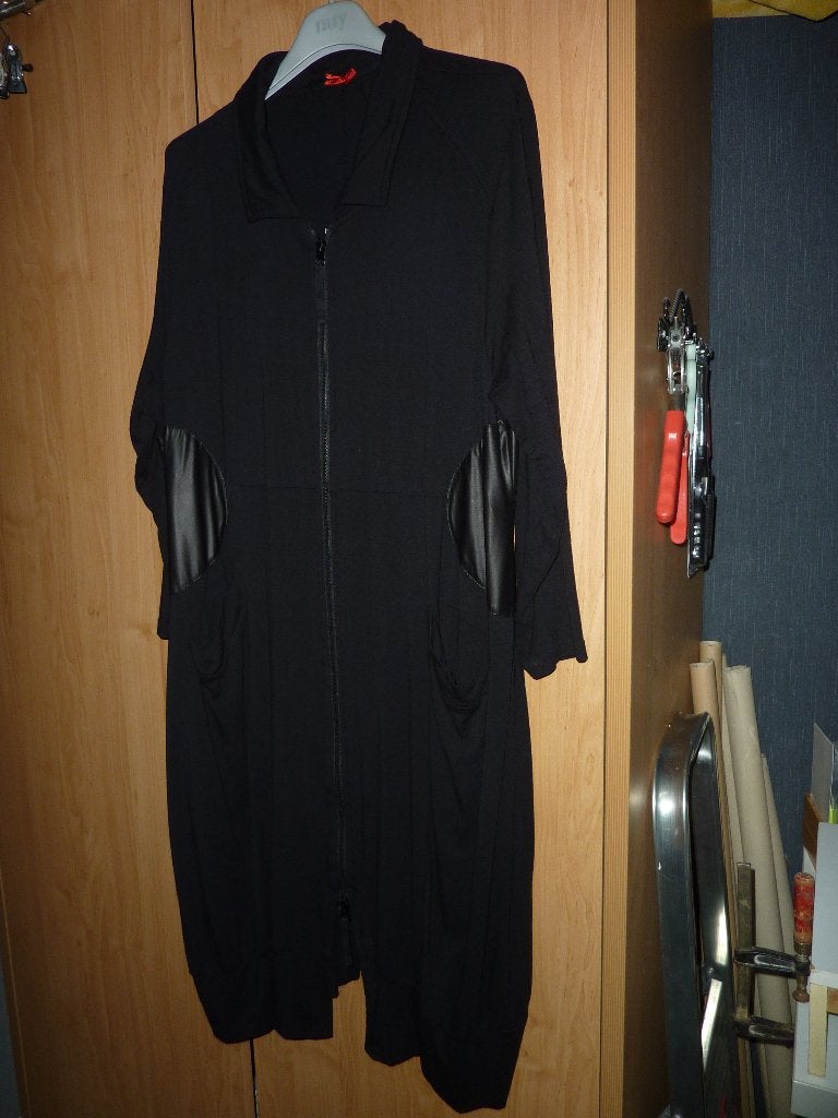 Rimini apart lang vest maat 44/46, Verzenden, Zo goed als nieuw, Maat 46/48 (XL) of groter, Zwart