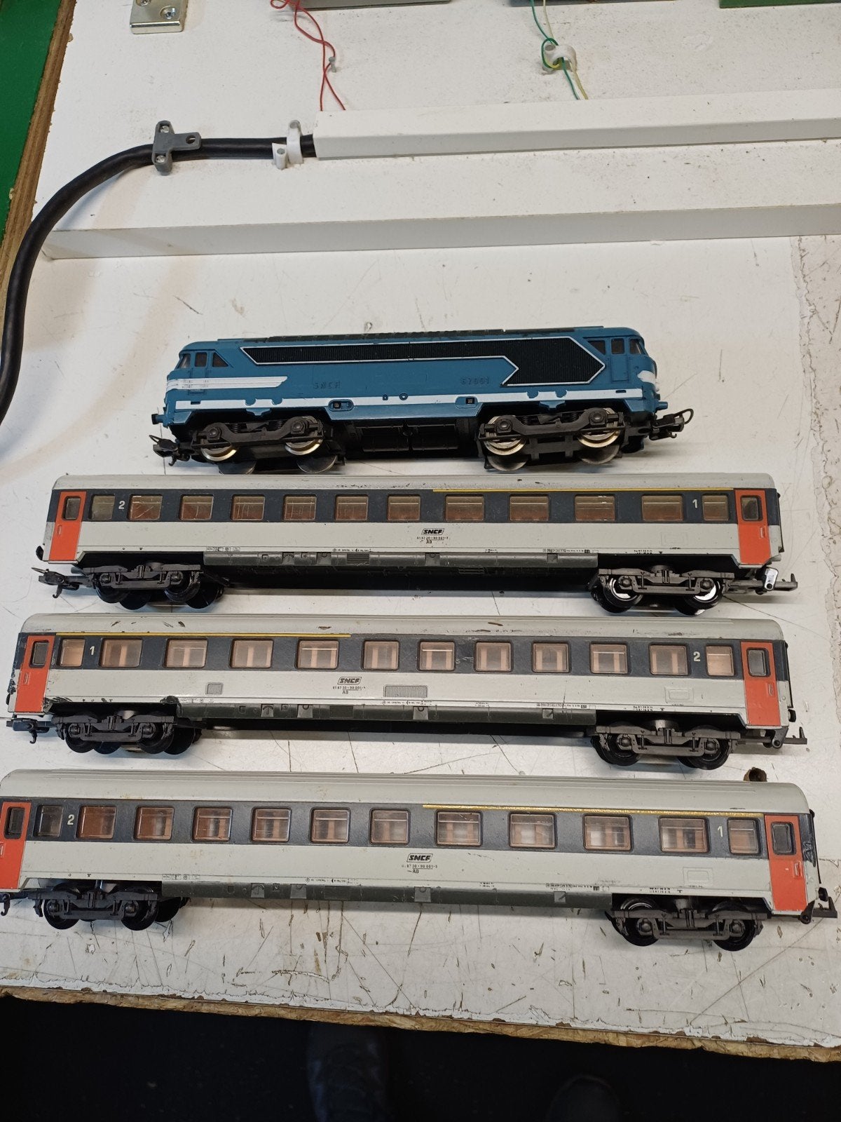Lima Treinset H0 SNCF Diesellok 67001 met 3 Rijtuigen, Gelijkstroom, Ophalen of Verzenden, Analoog, Lima