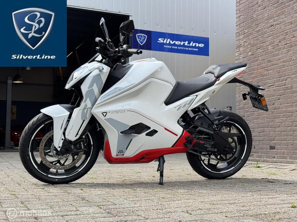 Nieuw: Ultraviolette F77 Super Street 100% elektrisch, Bedrijf, Toermotor, 11 kW of minder, Traction Control