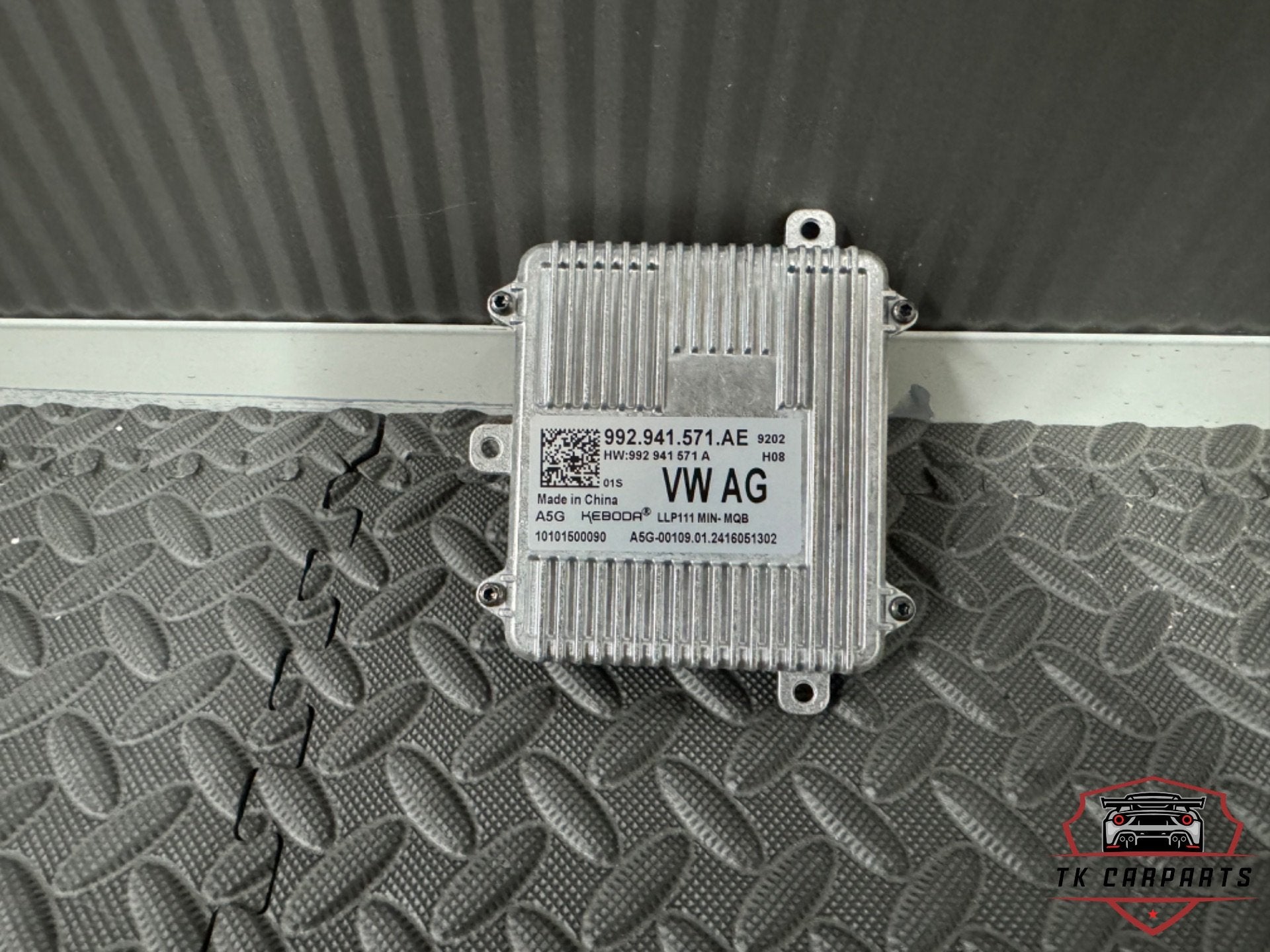 Vag koplamp module 992941571AE, Info@fabrikant.eu, Fabrikant BV, Fabrikantstraat 1
1000 AA  Amsterdam, NL, Nieuw