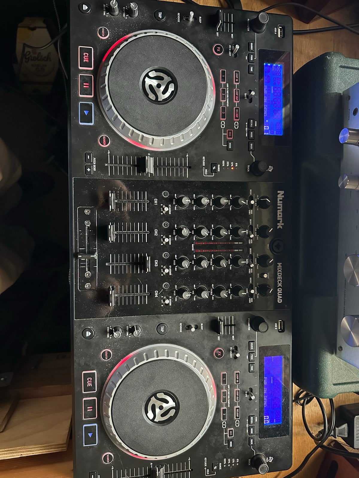 Numark Mixdeck Quad DJ-controller