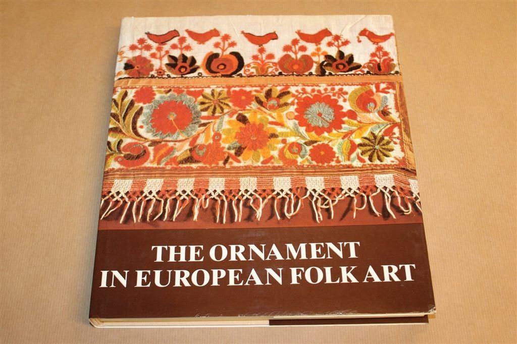 The Ornament in European Folk Art — Volkskunst & Decoratie, Boeken, Ophalen of Verzenden, Gelezen, Europa