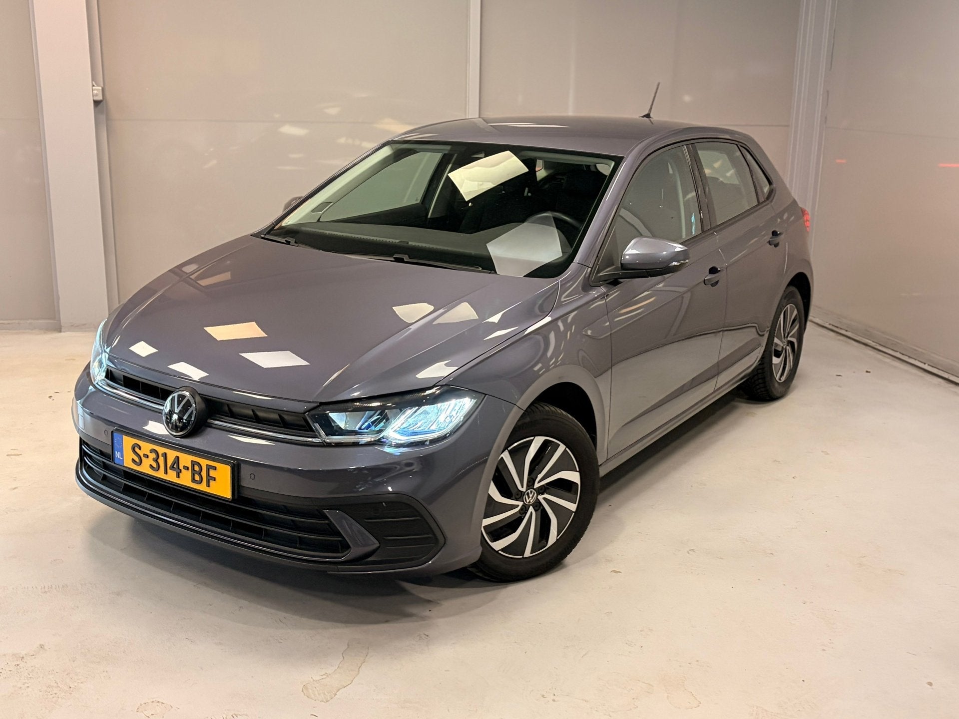 Volkswagen Polo 1.0 TSI Life Business | CAMERA | NAVI | CAR, Dealer onderhouden, Stof, Gebruikt, 49 €/maand