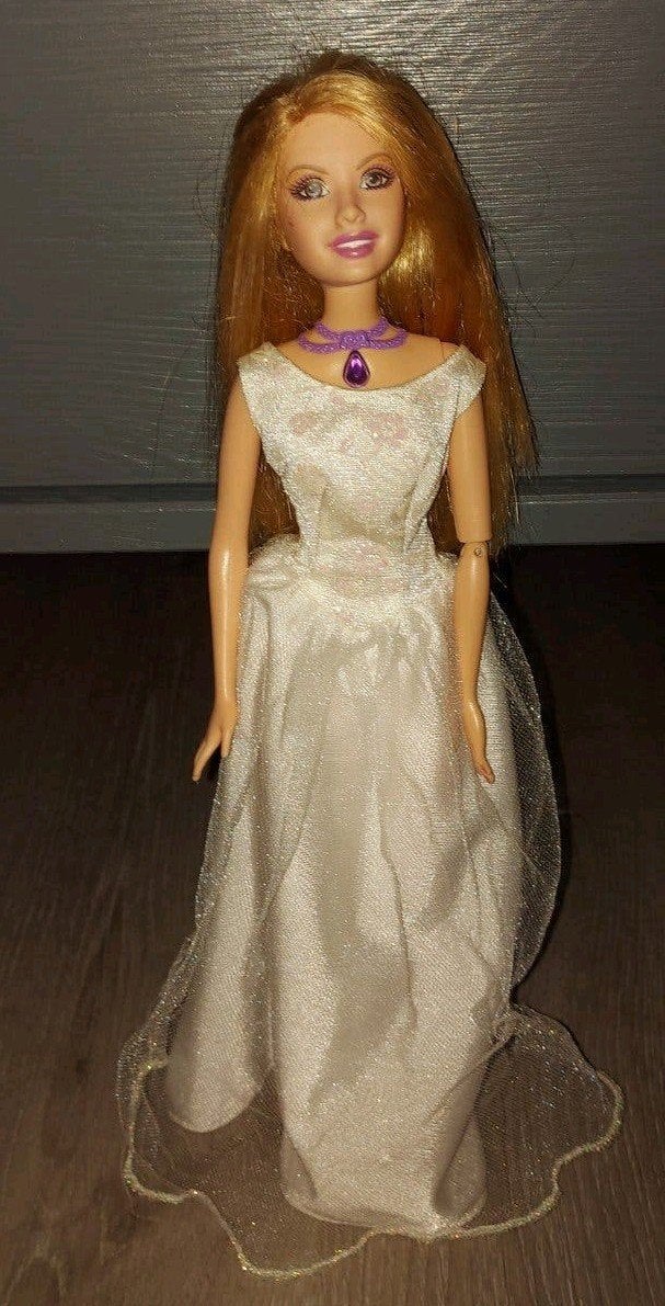 Moderne Mattel Barbie in Trouwjurk, Ophalen of Verzenden, Gebruikt, Barbie