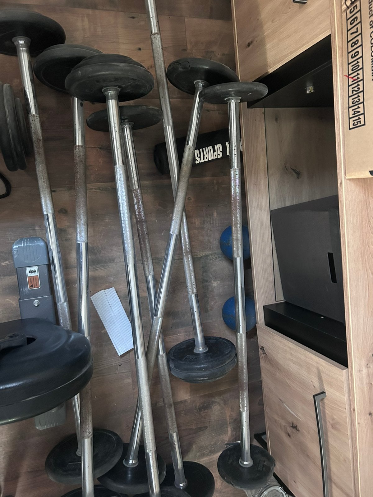 Diverse zware halterstangen met gewichten, Sport en Fitness, Fitnessmaterialen, Ophalen, Gebruikt, Halterstangen