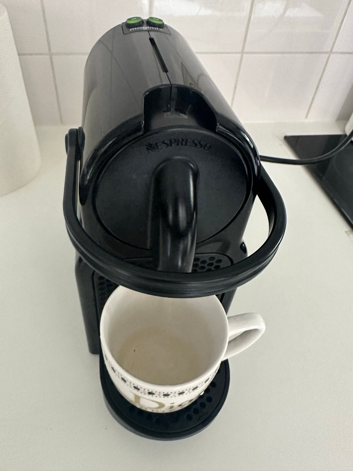 Nespresso Magimix Inissia Koffiezetapparaat Zwart, Witgoed en Apparatuur, Koffiepads en cups, Espresso apparaat, Ophalen of Verzenden