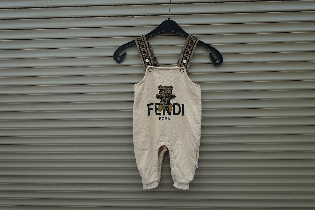 Fendi broekje  12 maanden, Broekje, Jongetje of Meisje, Fendi, Ophalen of Verzenden