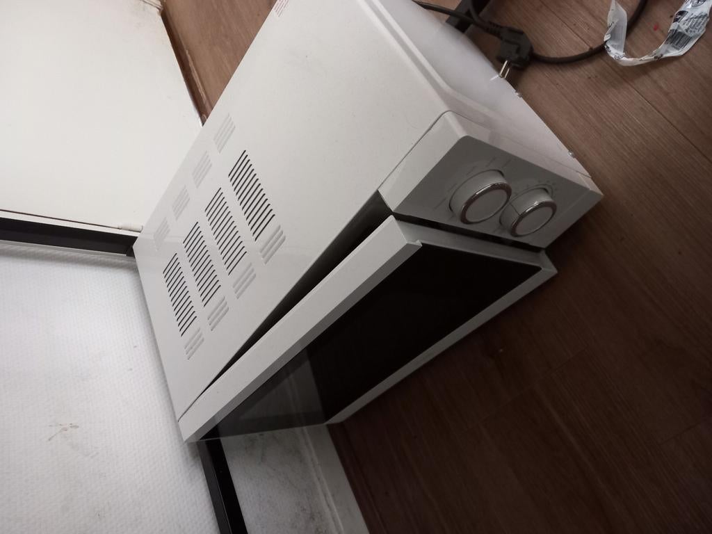 Blokker magnetron, Witgoed en Apparatuur, Magnetrons, Ophalen of Verzenden, Gebruikt