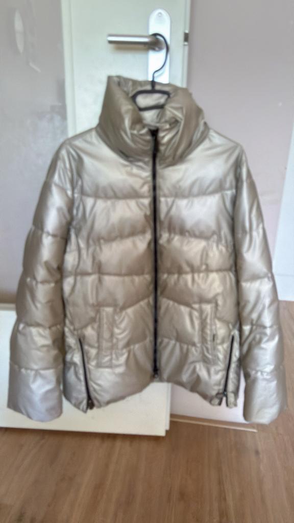 Pinko gewatteerde jas goudkleurig maat 38/40 (M), Kleding | Dames, Jassen | Winter, Ophalen of Verzenden, Zo goed als nieuw, Maat 38/40 (M)