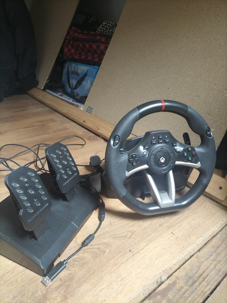 Hori Racing Wheel Overdrive (RWO) racestuur en pedalen, Ophalen, 1 speler, Racen en Vliegen, Zo goed als nieuw