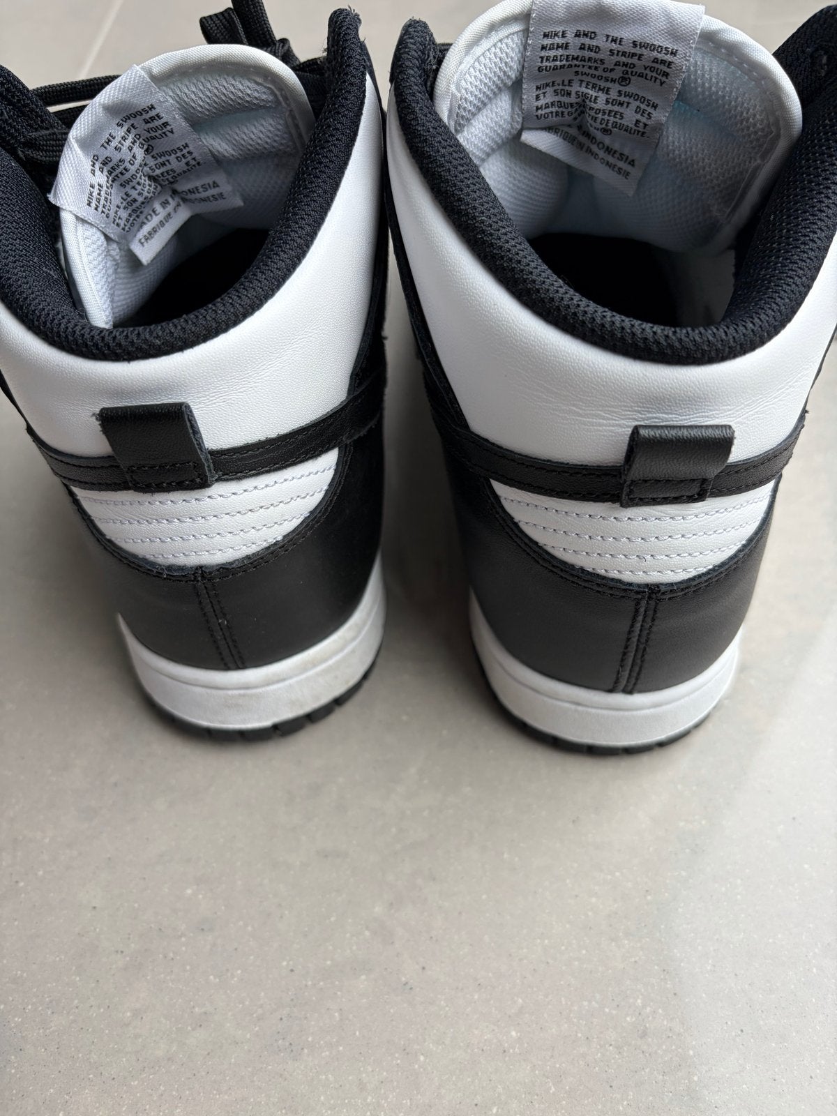 Nike Dunk High Panda - Zo goed als nieuw, Kleding | Heren, Schoenen, Ophalen, Zo goed als nieuw, Zwart, Sneakers of Gympen