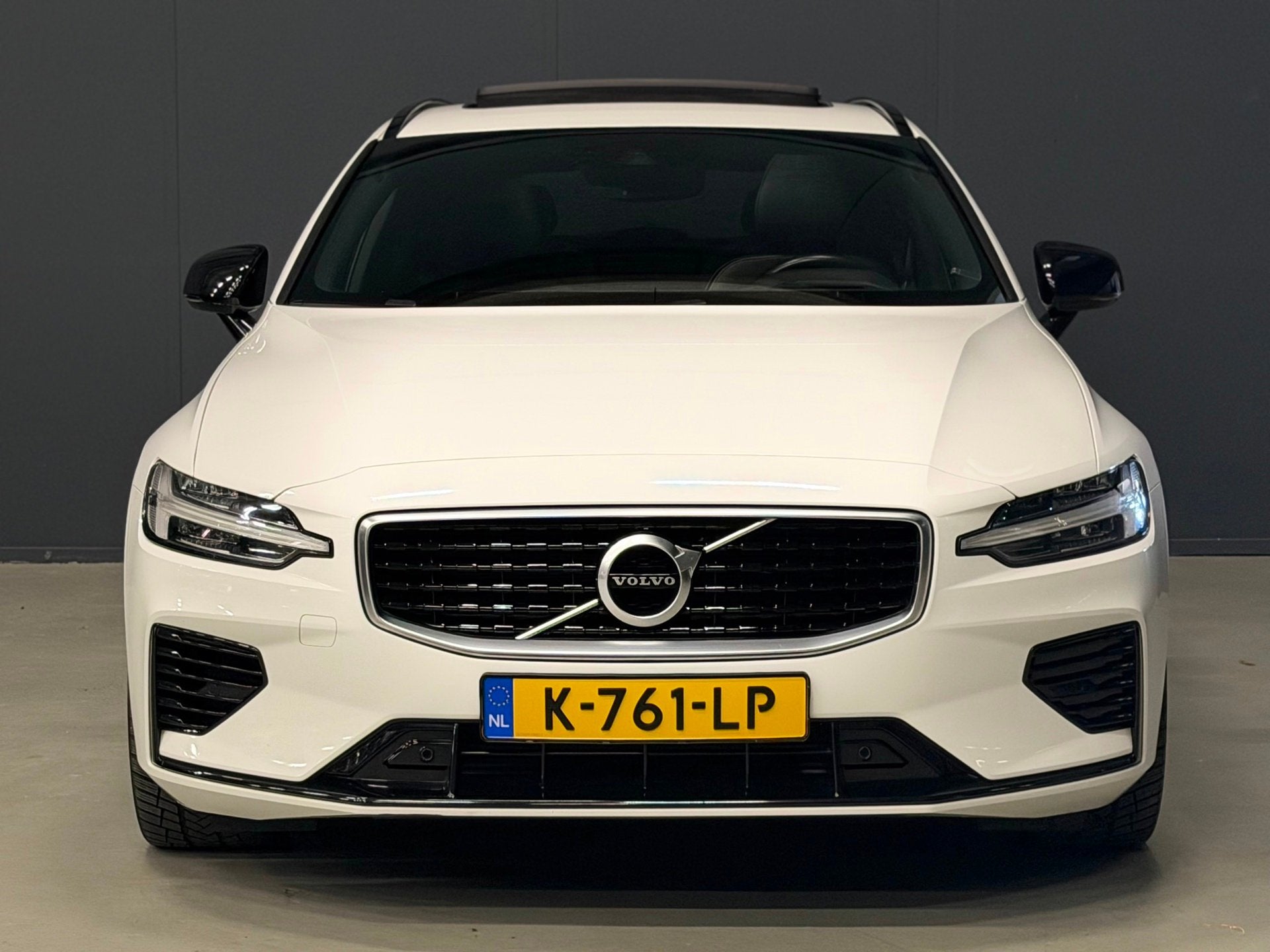 Volvo V60 2.0 T6 Twin Engine AWD R-Design KEYLESS/PANO/MEMOR, Auto's, Gebruikt, 4 cilinders, Wit, Vierwielaandrijving
