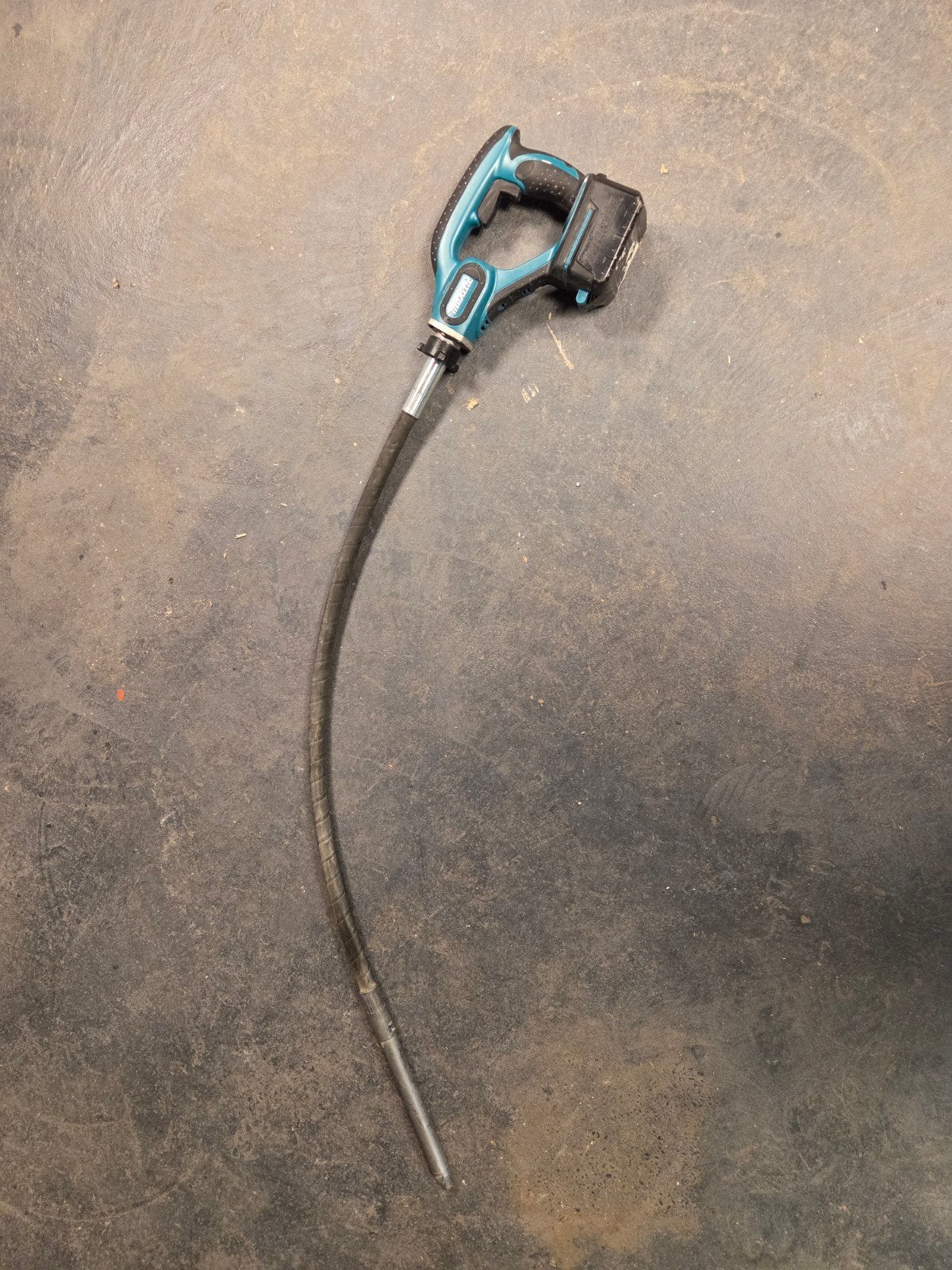 Makita DVR450 18V Accu Betonvibrator/ trilnaald, Ophalen, Nieuw