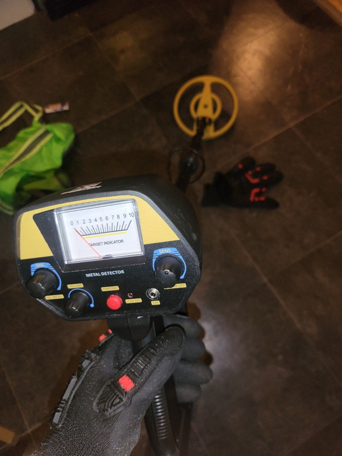 MacGyver Metaaldetector met handschoenen, Overige merken, Gebruikt, Verzenden, 30 cm of minder