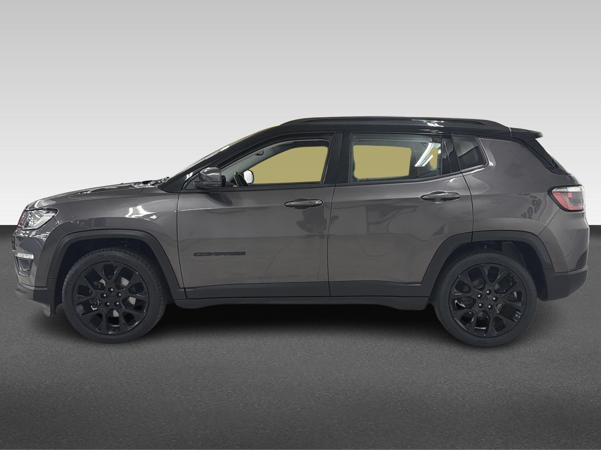 Jeep Compass 1.3T Night Eagle, Automaat, 15 km/l, Euro 6, 4 cilinders